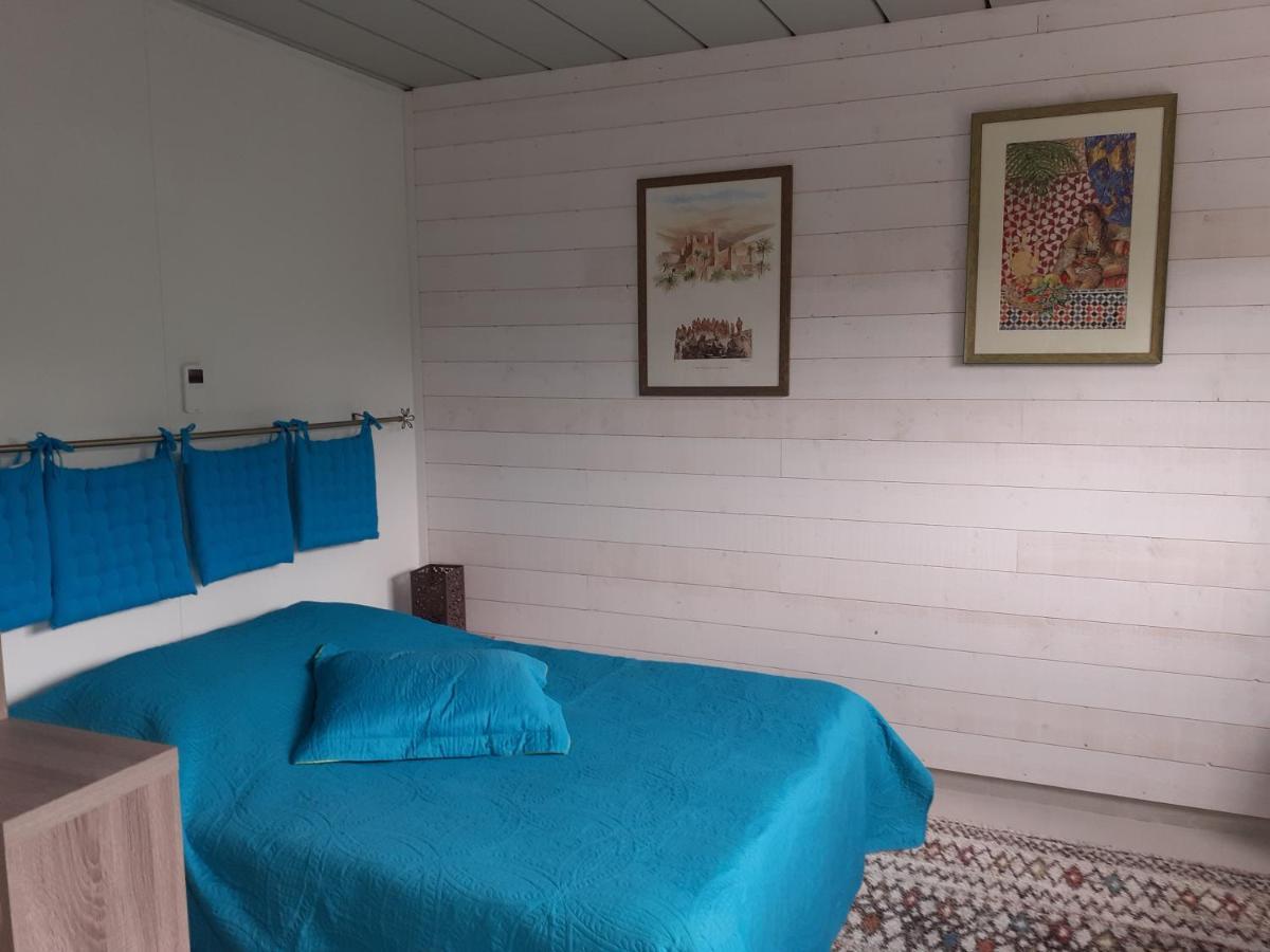 Un Chalet A カーン エクステリア 写真